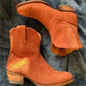 Tecovas women’s cowboy bootie suede